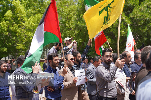 تجمع دانشگاهیان اردبیل در حمایت از «وعده صادق 3»