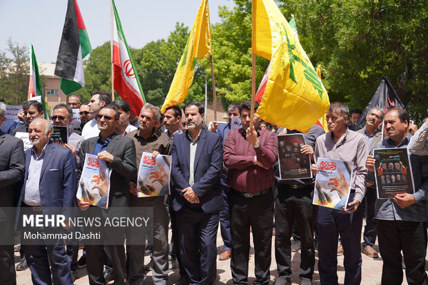تجمع دانشگاهیان اردبیل در حمایت از «وعده صادق 3»