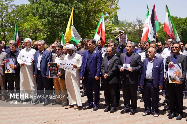 تجمع دانشگاهیان اردبیل در حمایت از «وعده صادق 3»1
