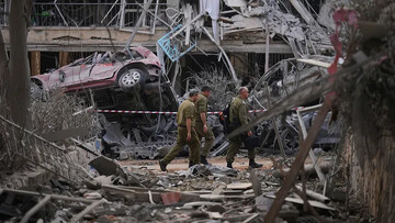 ABD'nin Tel Aviv Büyükelçiliği İran'ın füze saldırısında hasar gördü