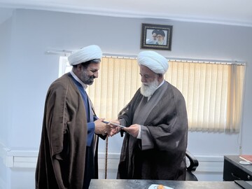 اعطای حکم ریاست جدید کمیته دستگاهی توسط آیت‌الله رشاد