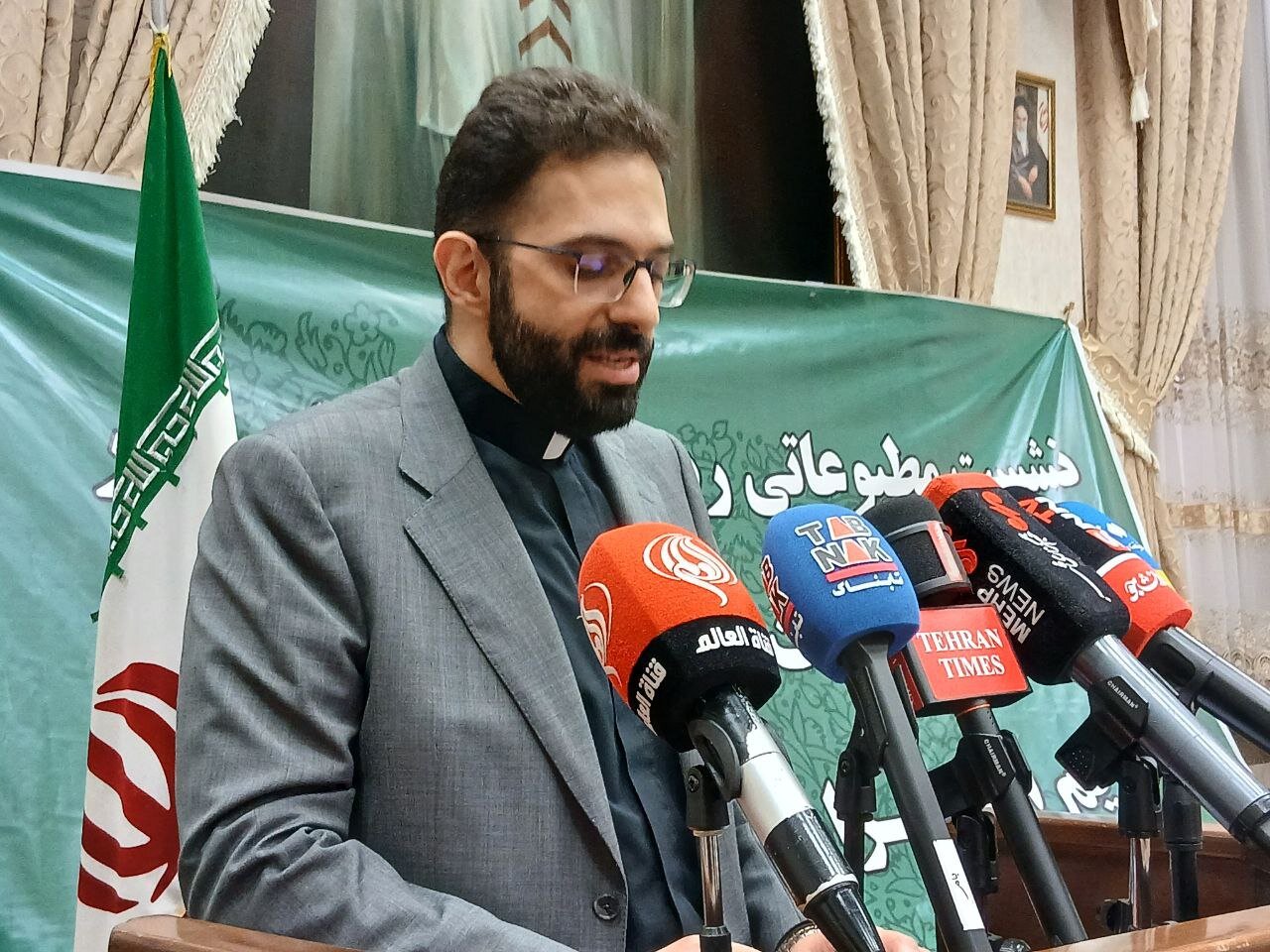 نمایندگان اقلیت‌های دینی: تجاوز به خاک میهن‌مان را برنمی‌تابیم
