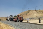 جاده روستای امروله رنگ آسفالت به خود گرفت