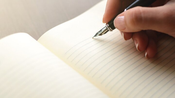 یادداشتکردن احساسات استرس را کاهش میدهد یادداشتکردن احساسات استرس را کاهش میدهد