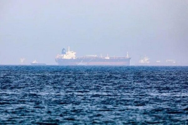 حادث بالقرب من مضيق هرمز