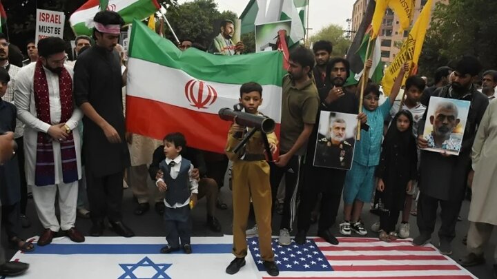 راهپیمایی «مرگ بر اسرائیل» در حمایت از ایران در اسلامآباد+ فیلم