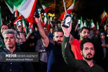 تجمع عفوي في ميدان فلسطين بطهران احتجاجًا على ترهات ترامب