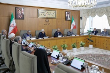 اعضای دولت با انگیزه پای کار خدمت رسانی هستند