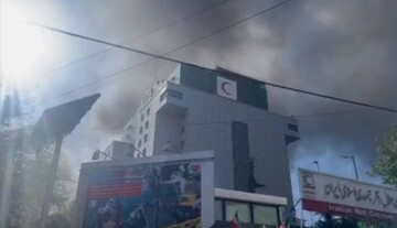 Siyonist İsrail Kızılay Barış Binası yakınlarına saldırdı