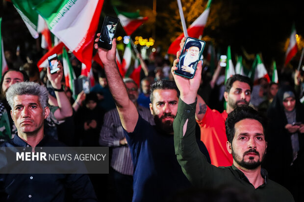 تجمع مردمی در میدان فلسطین علیه یاوه‌گویی ترامپ