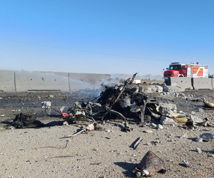 حمله وحشیانه رژیم صهیونیستی به خودرویی در اصفهان حمله وحشیانه رژیم صهیونیستی به خودرویی در اصفهان