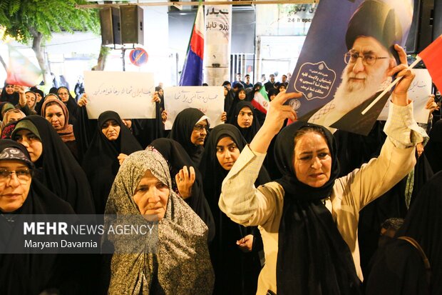 اجتماع مردمی در حمایت از رهبری در بجنورد