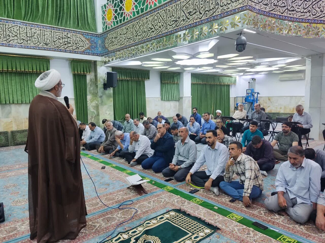 قرائت سوره فتح و دعای توسل در مهدیه سنندج