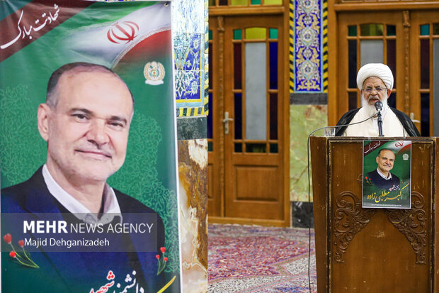 مراسم وداع با پیکر شهید «اکبر مطلبی‌زاده» در یزد