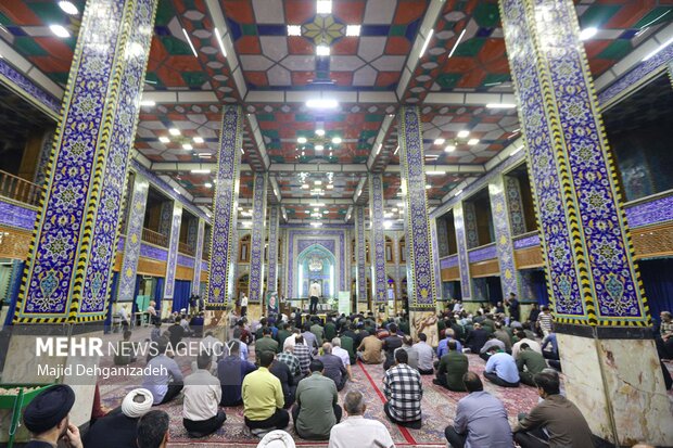 مراسم وداع با پیکر شهید «اکبر مطلبی‌زاده» در یزد