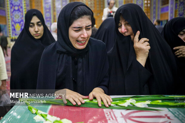 مراسم وداع با پیکر شهید «اکبر مطلبی‌زاده» در یزد