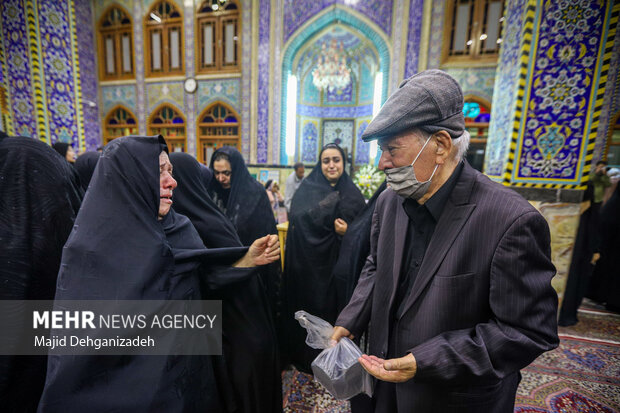 مراسم وداع با پیکر شهید «اکبر مطلبی‌زاده» در یزد