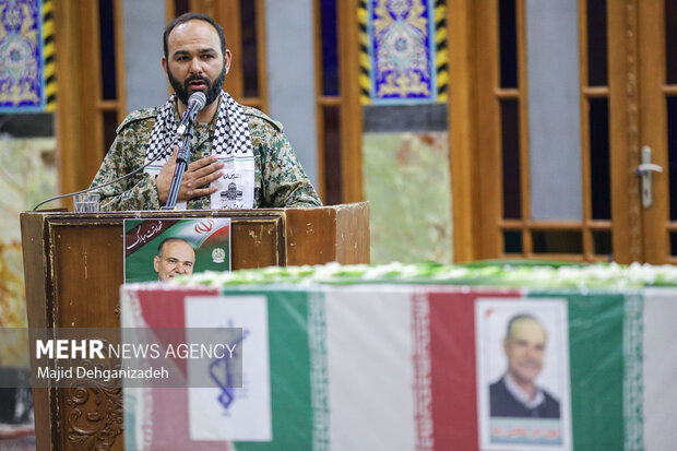 مراسم وداع با پیکر شهید «اکبر مطلبی‌زاده» در یزد