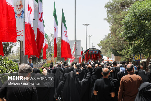 تشییع و تدفین پیکر شهدای حملات رژیم صهیونیستی در تهران
