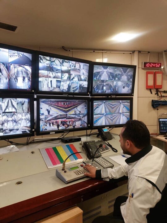 خدمات رسانی در مترو تهران همچنان ادامه دارد