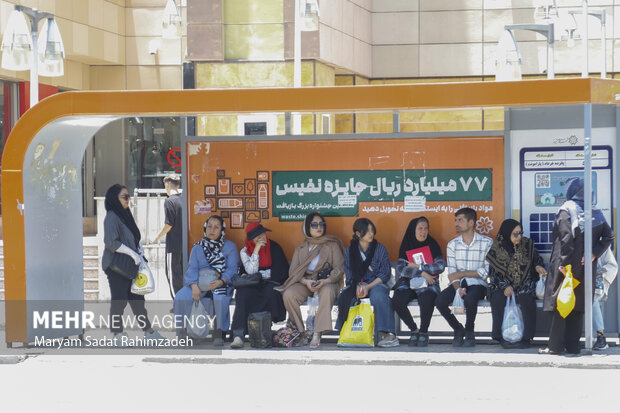 شیراز؛ زندگی ادامه دارد