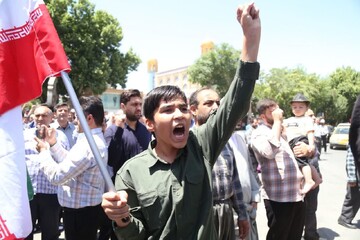 People in Bandar Abbas condemn Israeli attack on Wrath Fri.