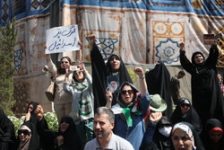 Iran nation overcome all crises by defense, empathy culture