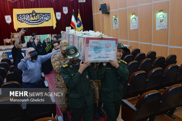 تشییع پیکر شهید راه وطن «مجید وفایی» در شاهرود