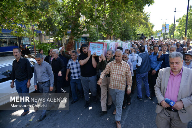 تشییع پیکر شهید راه وطن «مجید وفایی» در شاهرود