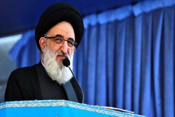 وحدت ملی پاسخ قاطع ملت به حملات بود