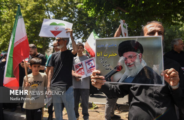 راهپیمایی «جمعه خشم و نصر» در کرج
