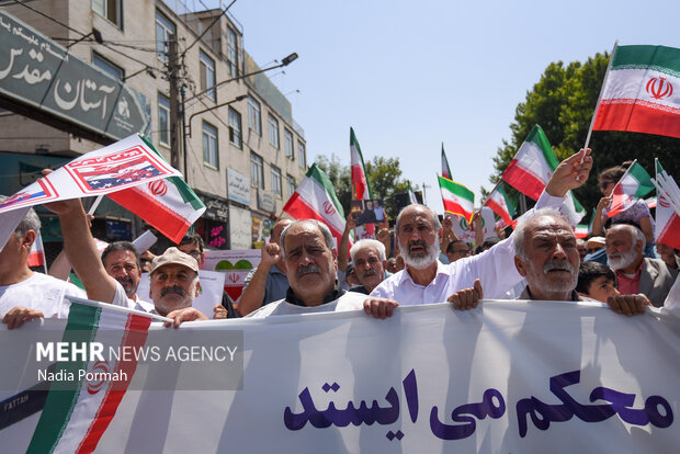 راهپیمایی «جمعه خشم و نصر» در کرج
