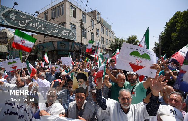 راهپیمایی «جمعه خشم و نصر» در کرج
