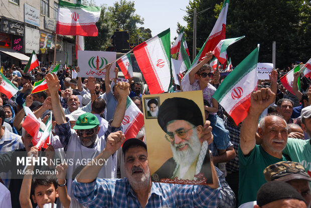 راهپیمایی «جمعه خشم و نصر» در کرج
