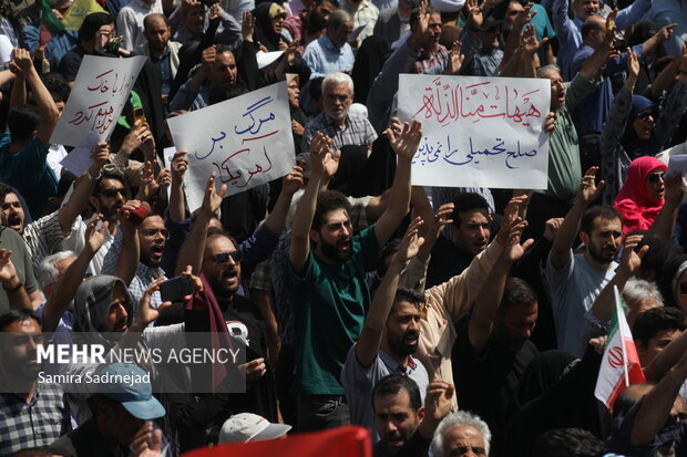 جمعه «خشم و نصر» در تهران 12