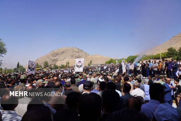 تشییع پیکر سه شهید پدافند هوایی ارتش جمهوری اسلامی ایران در خرم‌آباد