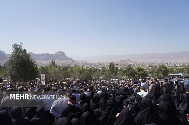 تشییع پیکر سه شهید پدافند هوایی ارتش جمهوری اسلامی ایران در خرم‌آباد