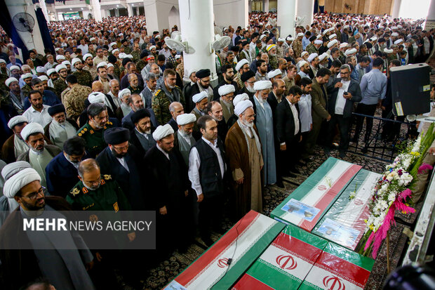 راهپیمایی جمعه خشم و نصر و تشییع پیکر ۵ شهید حمله رژیم صهیونی در قم