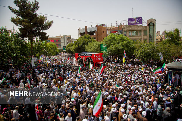 راهپیمایی جمعه خشم و نصر و تشییع پیکر ۵ شهید حمله رژیم صهیونی در قم