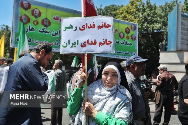 راهپیمایی خشم و نصر در تبریز