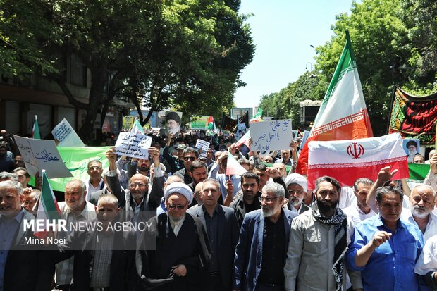 راهپیمایی خشم و نصر در تبریز