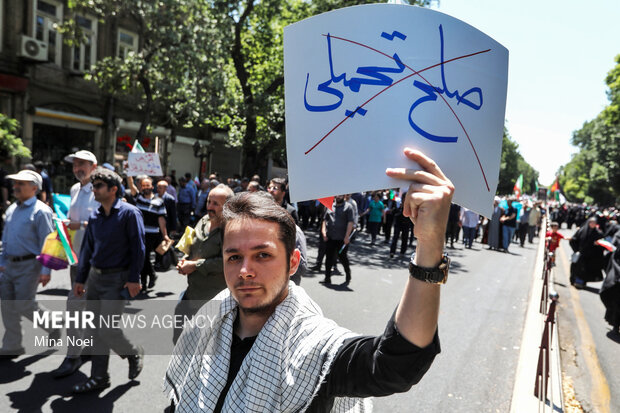 راهپیمایی خشم و نصر در تبریز