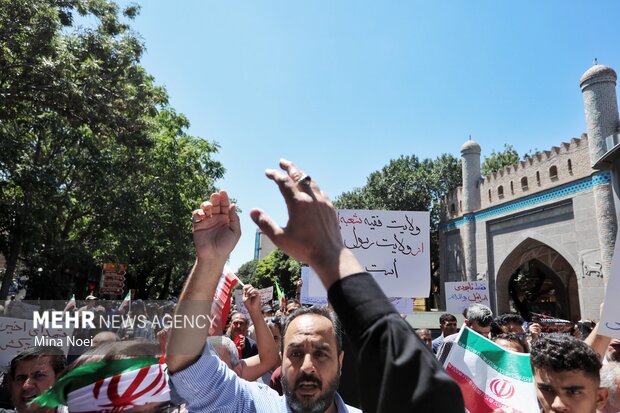 راهپیمایی خشم و نصر در تبریز