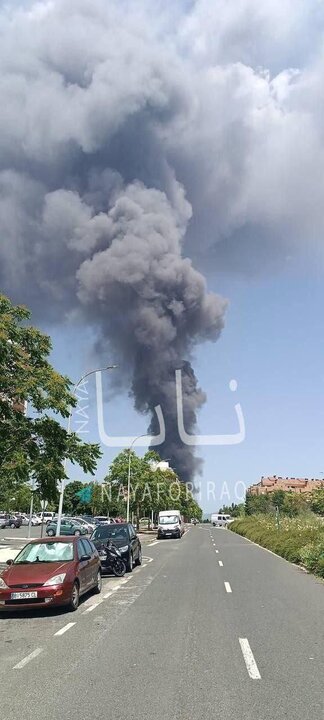 ستون دود در تل‌آویو بعد از اصابت موفق موشک