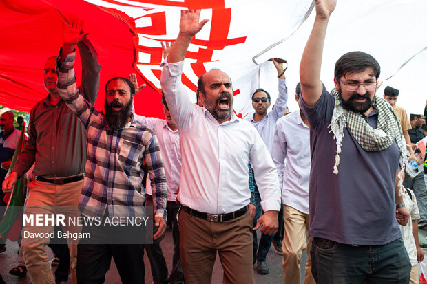 راهپیمایی «جمعه خشم و نصر» در مشهد