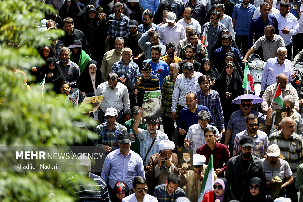 انزجار عمومی از سکوت جهانی؛ حضور گسترده مردم اصفهان در دفاع از فلسطین
