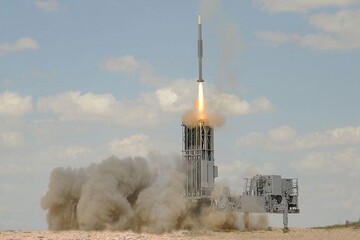 گرد و خاکی کردی و بنشین که طوفان را ببینی!