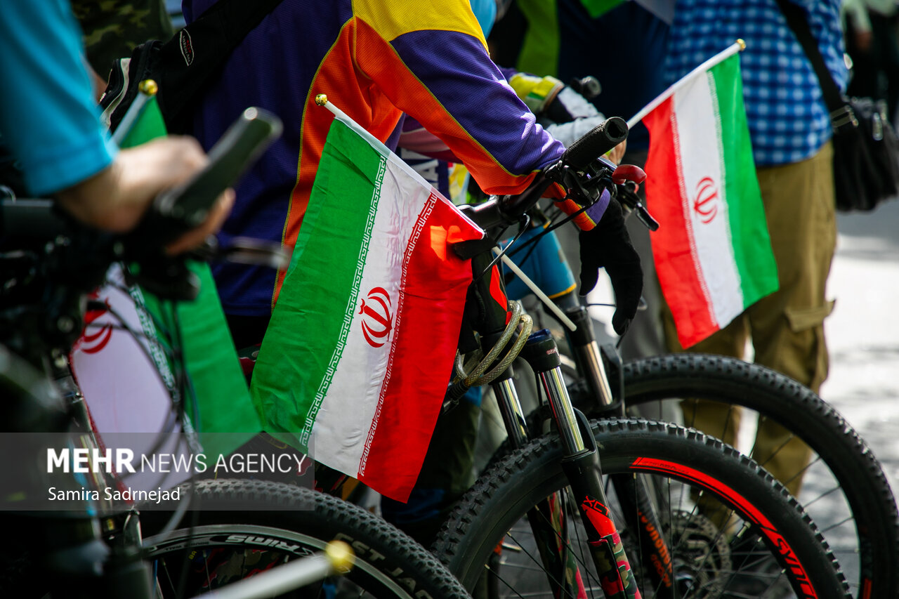 تجمع جامعه ورزش مقابل دفتر سازمان ملل - تهرانIran’s sports community convenes in front of UN Office
