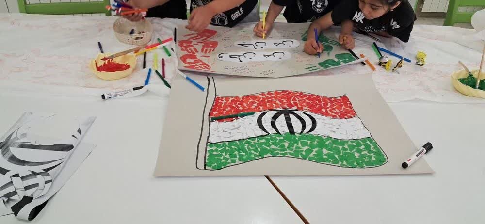 پویش «سرفراز باشی میهن من» در کردستان برگزار شد پویش «سرفراز باشی میهن من» در کردستان برگزار شد