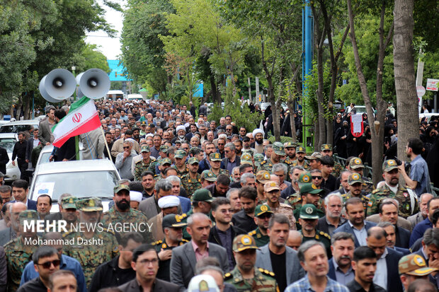 تشییع پیکر شهید مدافع وطن «علی پیری» در اردبیل